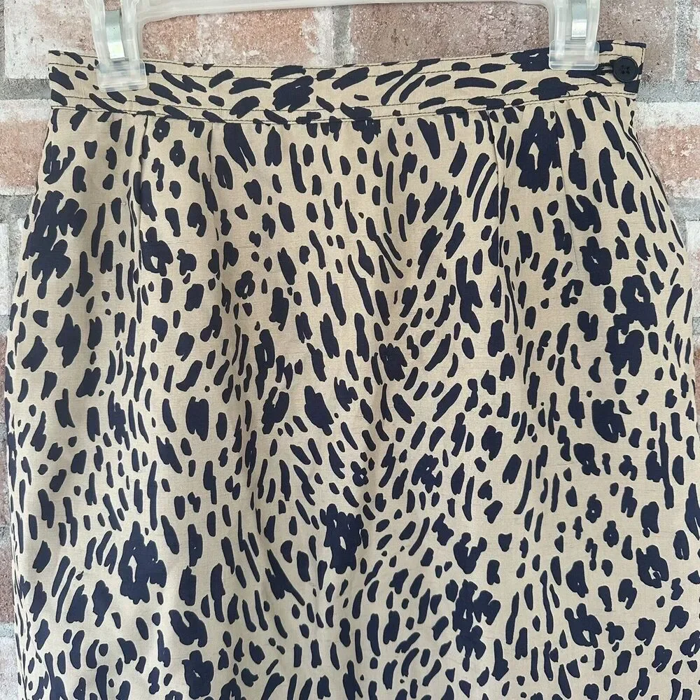 Vintage Valentino Miss V 100% Silk Skirt Cheetah Print Size 8